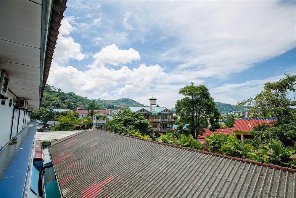 Valero Guesthouse Phuket Exterior foto