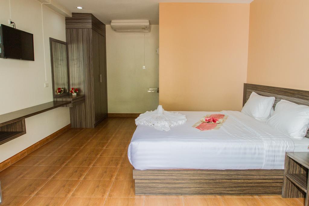 Valero Guesthouse Phuket Exterior foto
