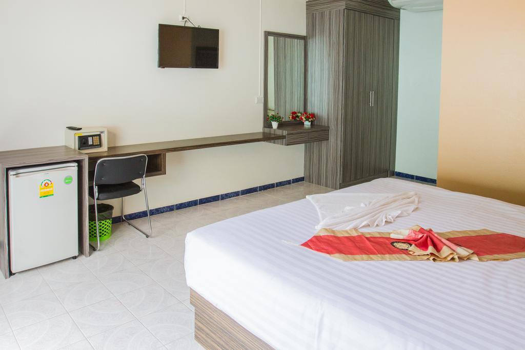 Valero Guesthouse Phuket Exterior foto