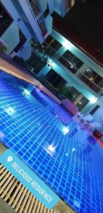 Valero Guesthouse Phuket Exterior foto