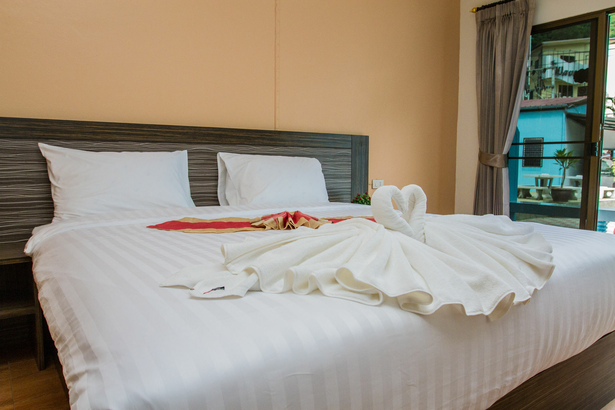 Valero Guesthouse Phuket Exterior foto